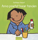 Afbeelding van Anna poetst haar tanden