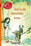 Afbeelding van Roos helpt de dieren. Dief in de dierentuin